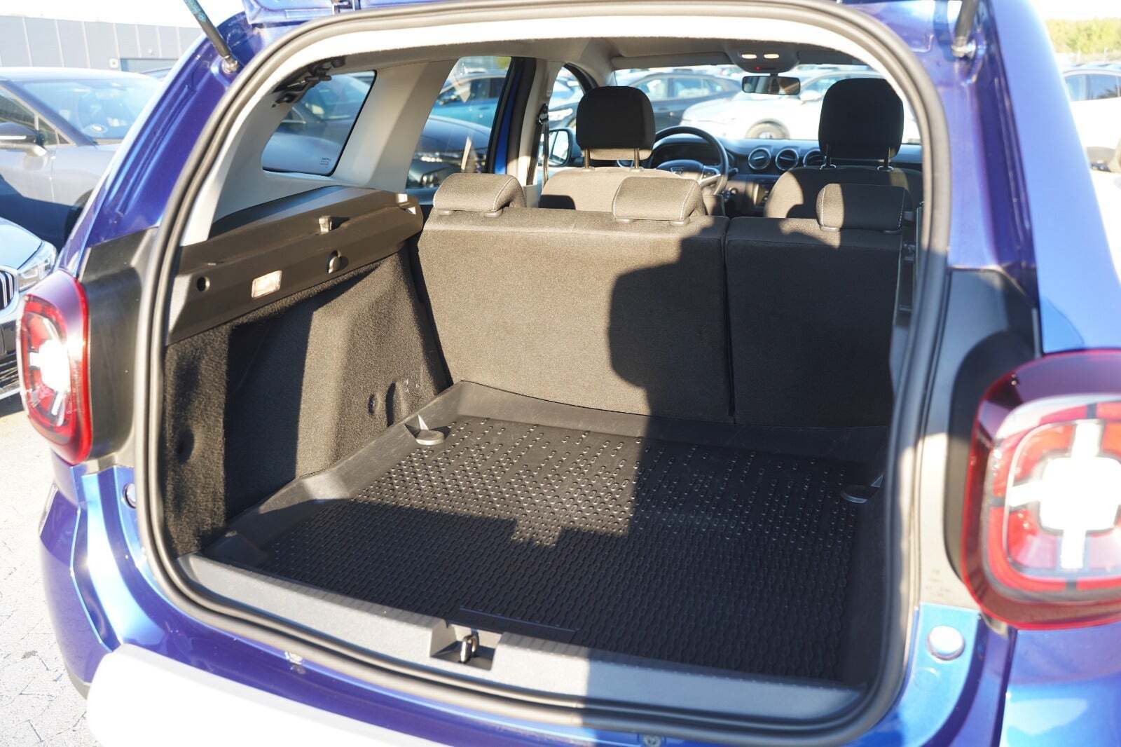 Blå Dacia Duster fra 2021