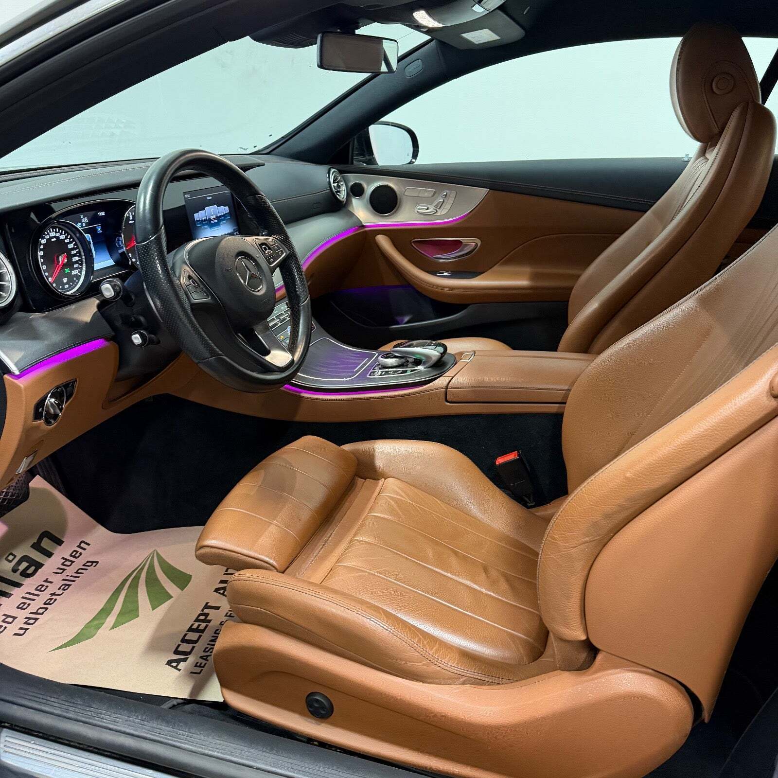 Sort Mercedes E350 d fra 2018