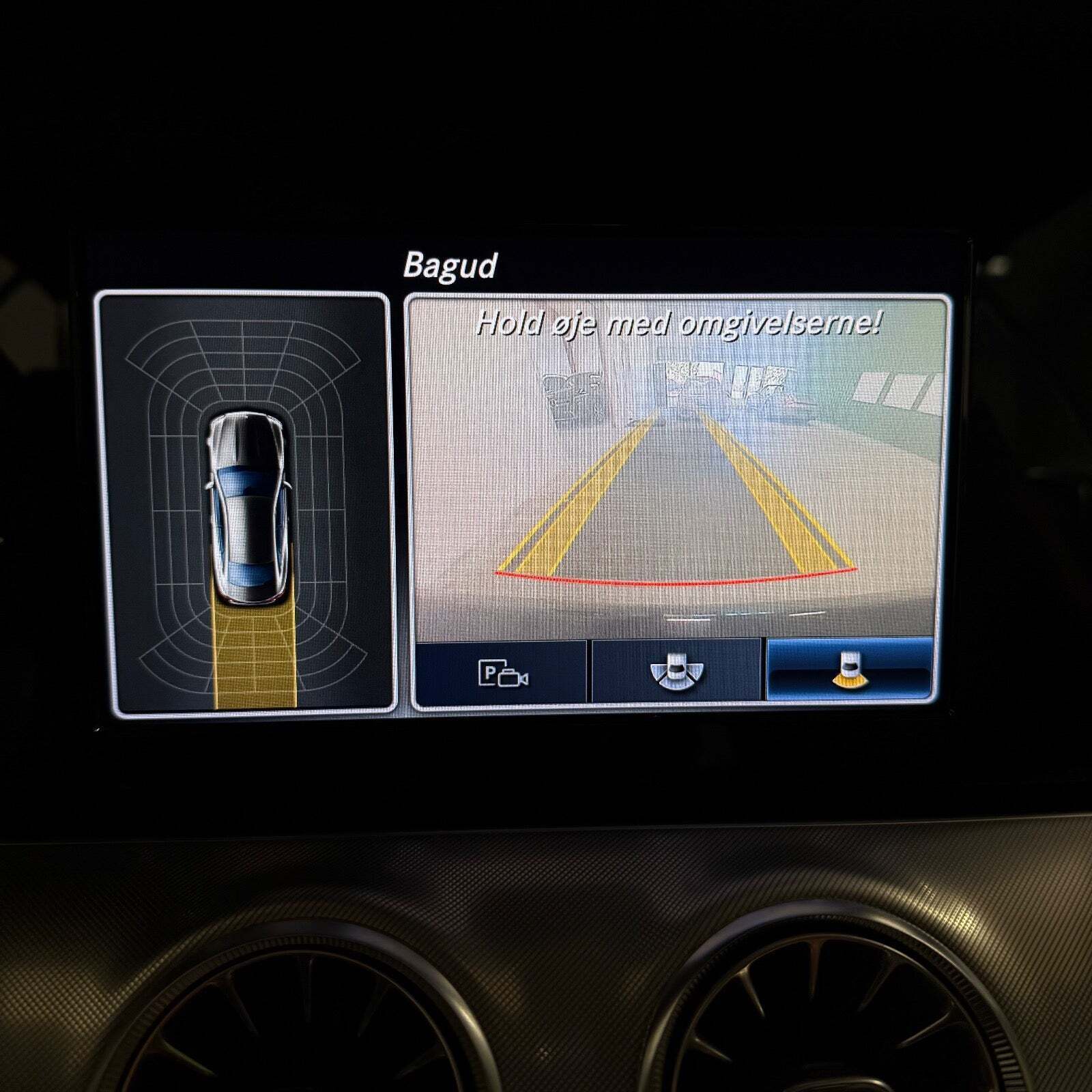 Sort Mercedes E350 d fra 2018
