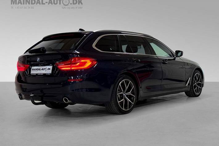 Blå BMW 520d fra 2019