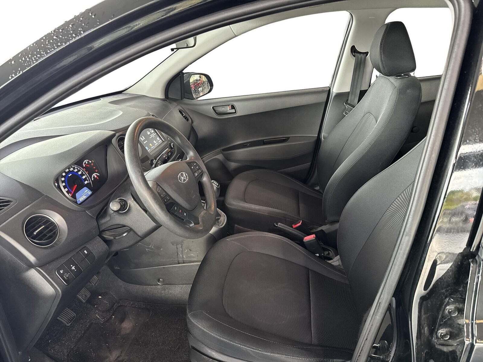 Sort Hyundai i10 fra 2019