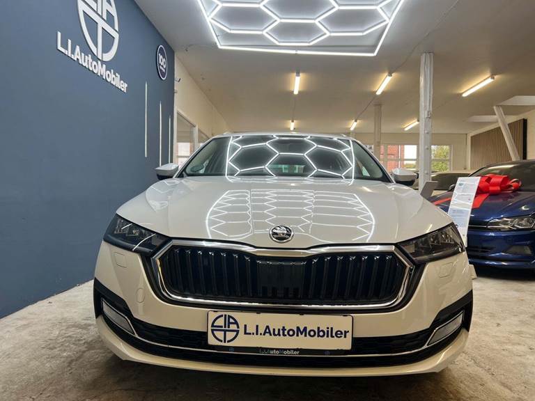 Skoda Octavia 1,4 TSi iV Plus Combi DSG