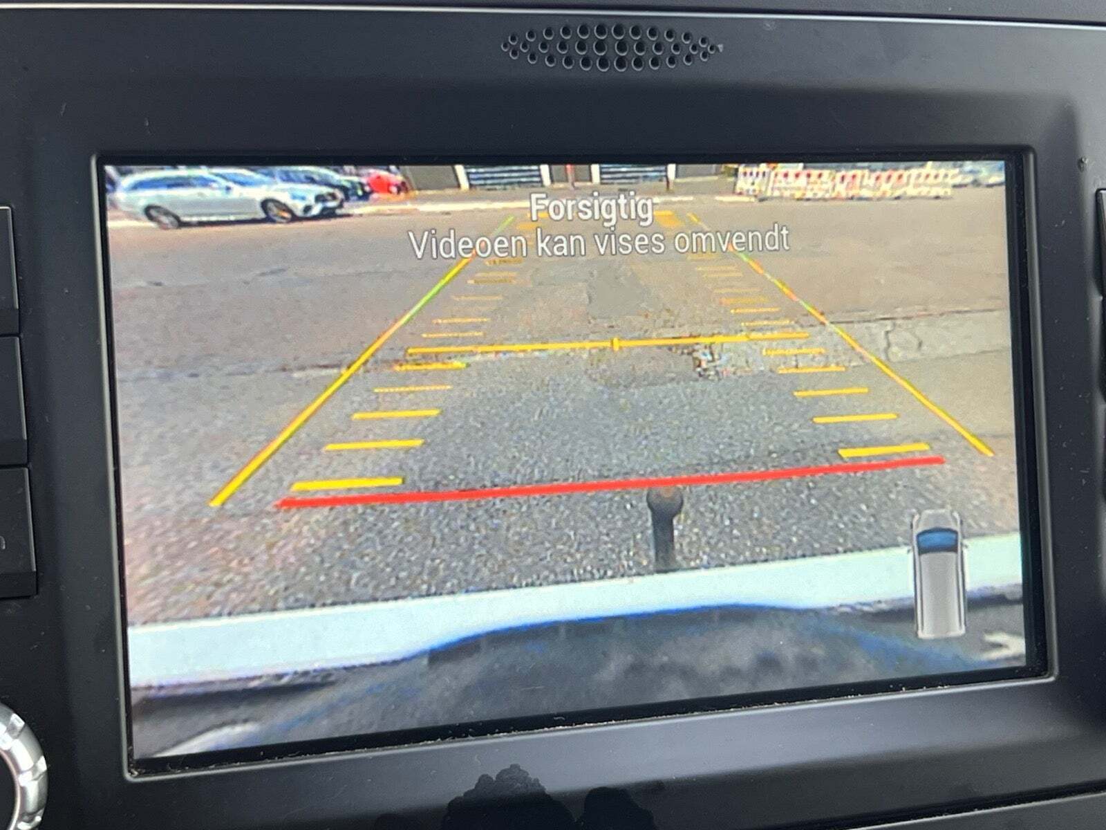 Hvid Mercedes Vito 119 fra 2021