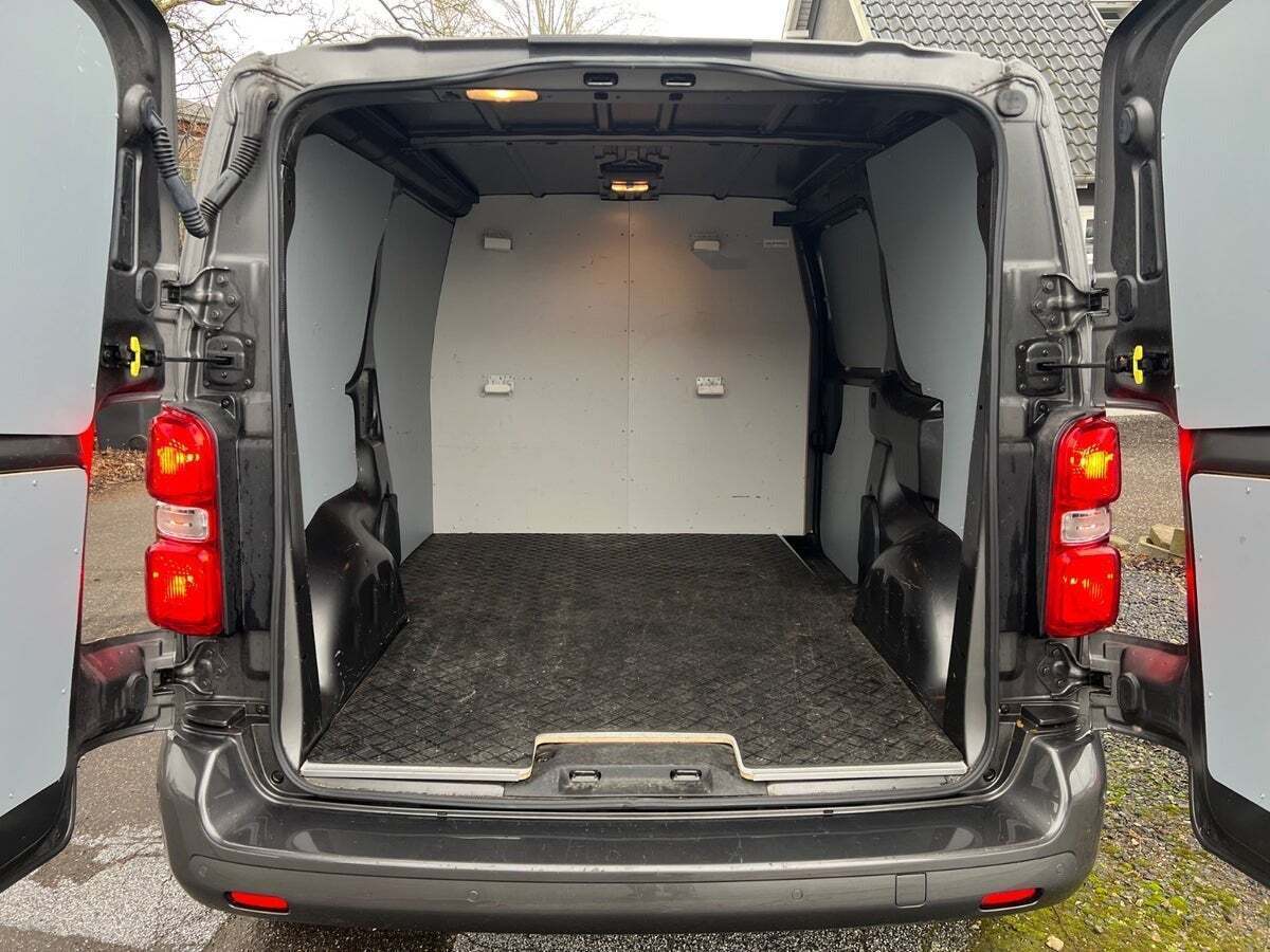 Peugeot Expert 2,0 BlueHDi 122 L2 Ultimate EAT8 Van