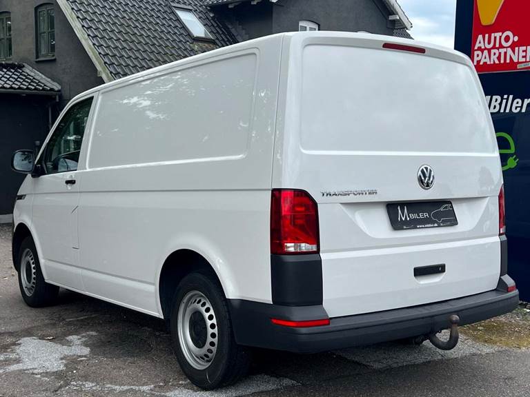 VW Transporter 2,0 TDi 150 Kassevogn DSG kort