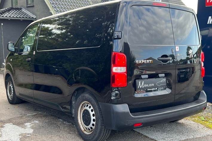 Sort Peugeot Expert fra 2020