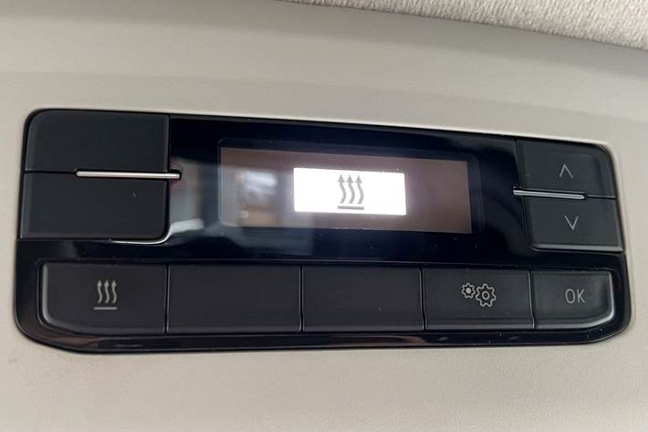 Blå VW Transporter fra 2020