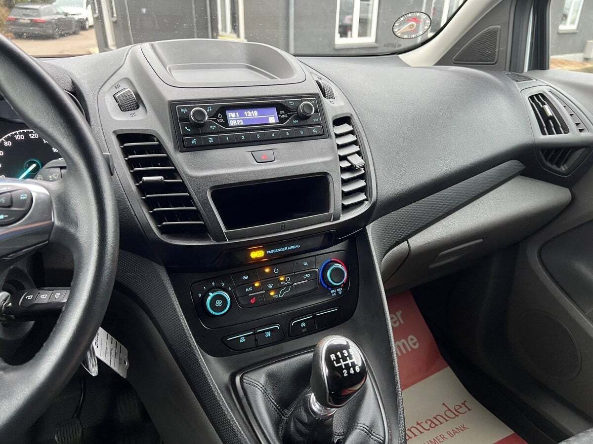 Hvid Ford Transit Connect fra 2019