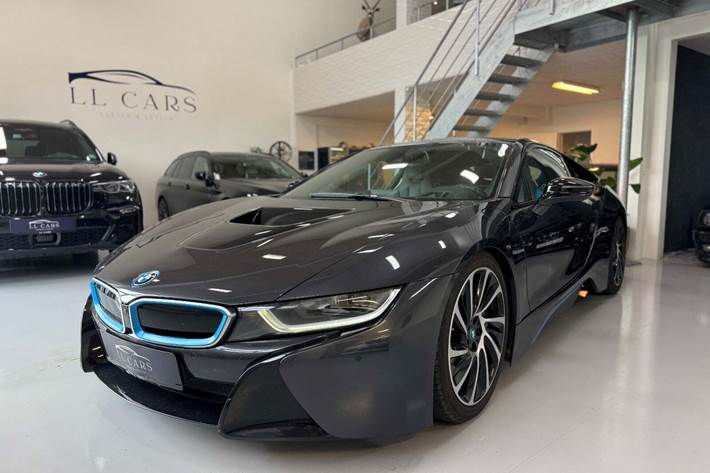 undefined BMW i8 fra 2014 set udefra