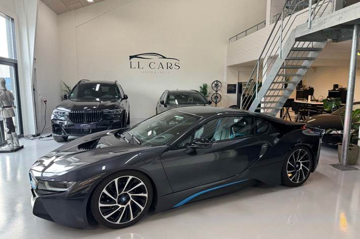 undefined BMW i8 fra 2014 set udefra