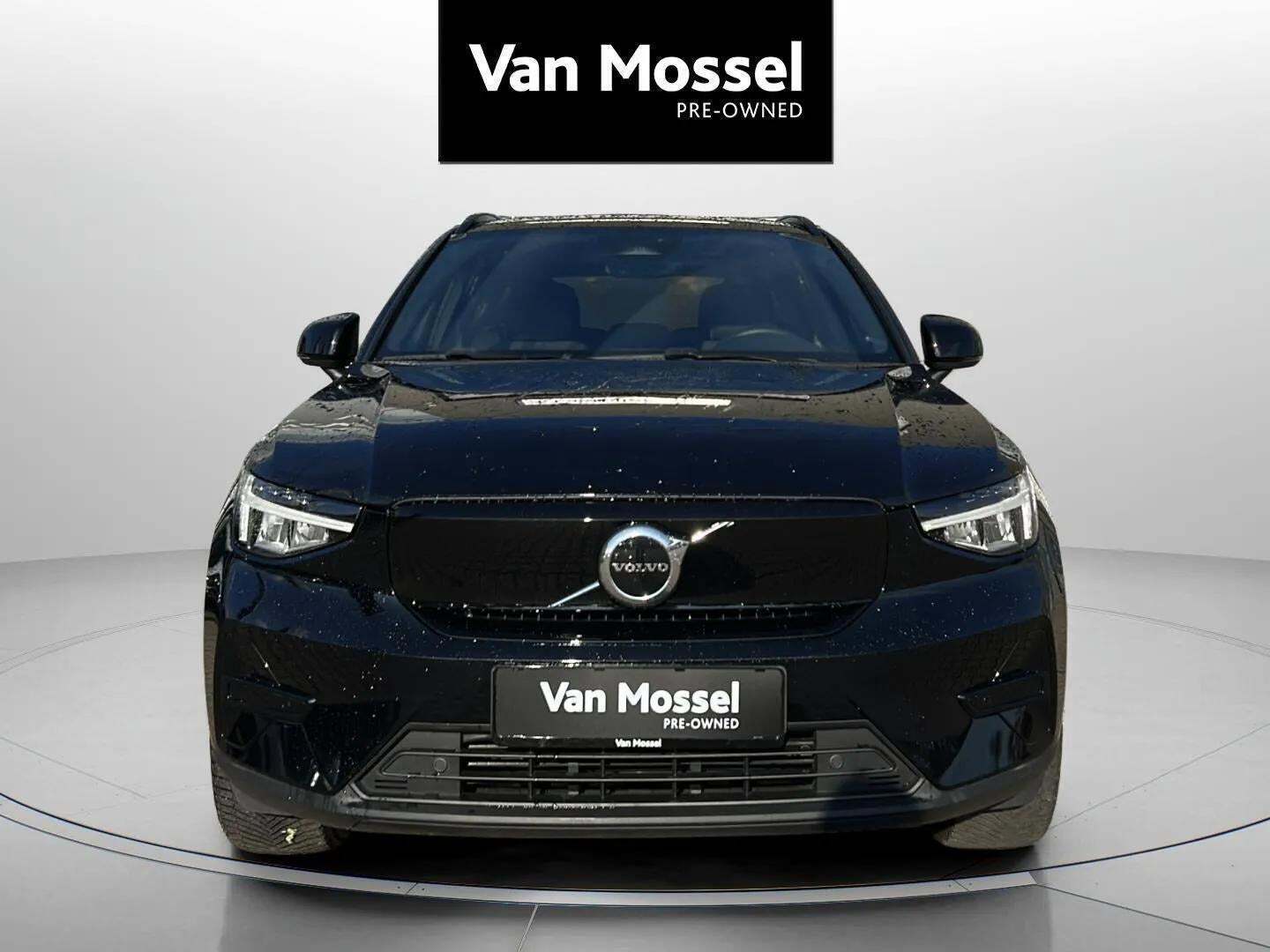 Volvo XC40 P6 ReCharge Core