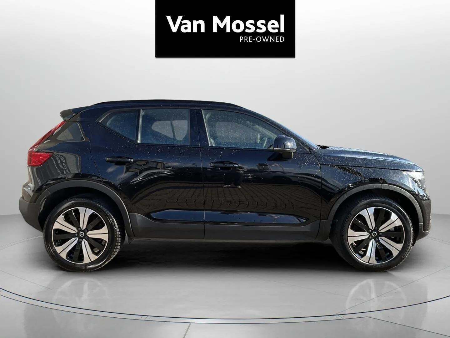 Volvo XC40 P6 ReCharge Core