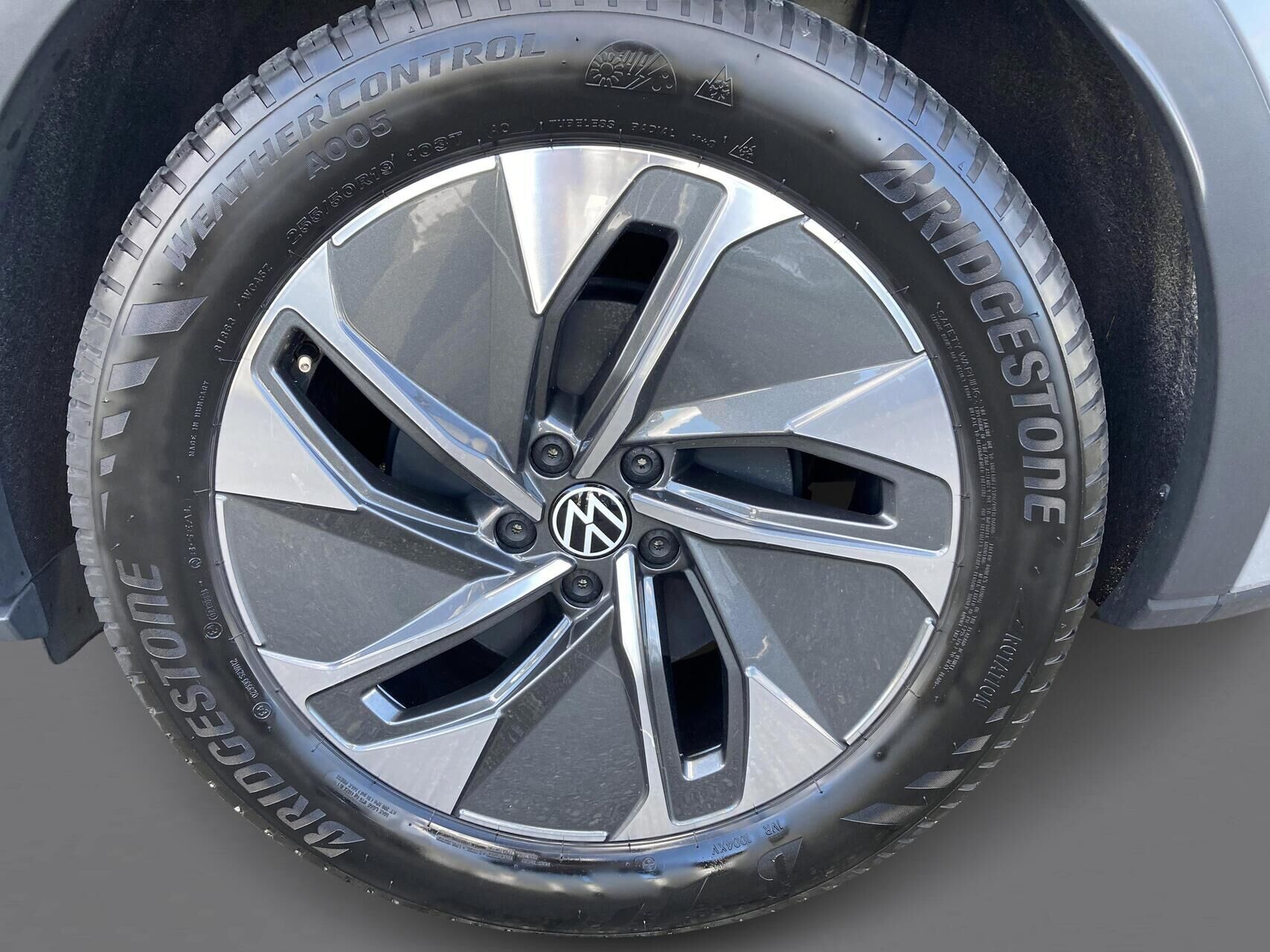 Grå VW ID.5 fra 2022
