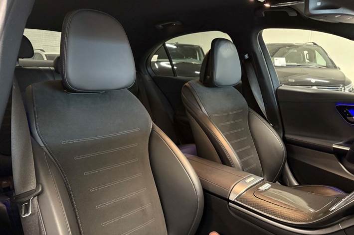 Sort Mercedes C200 fra 2022