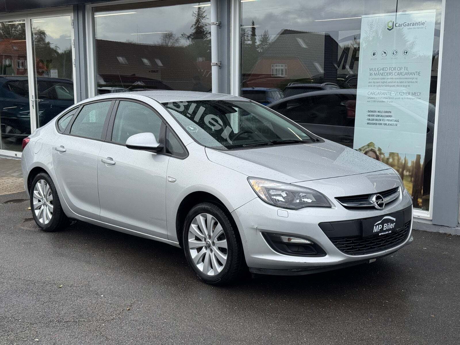 Opel Astra 1,4 T 140 Enjoy