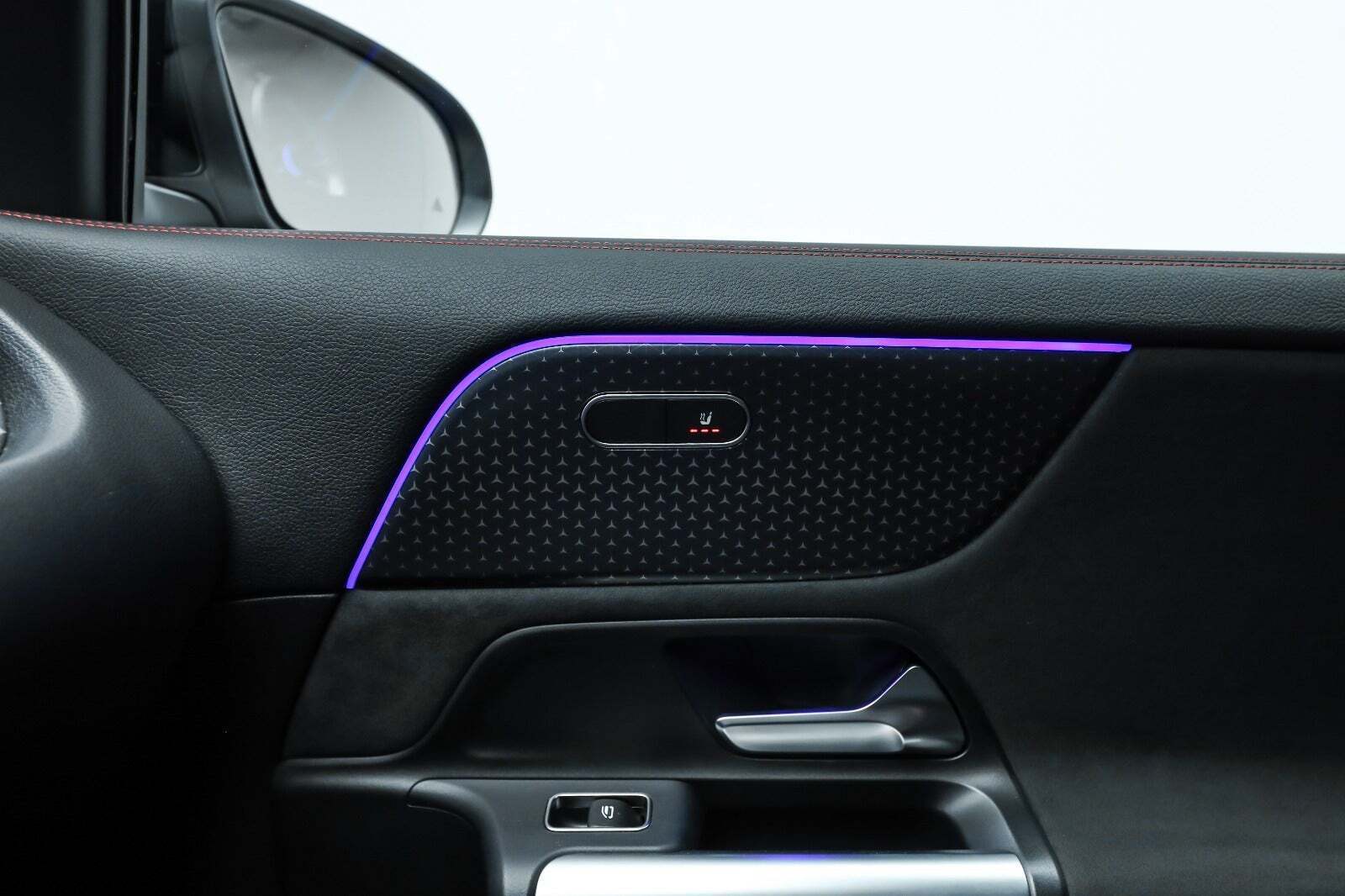 Sort Mercedes EQA250+ fra 2024