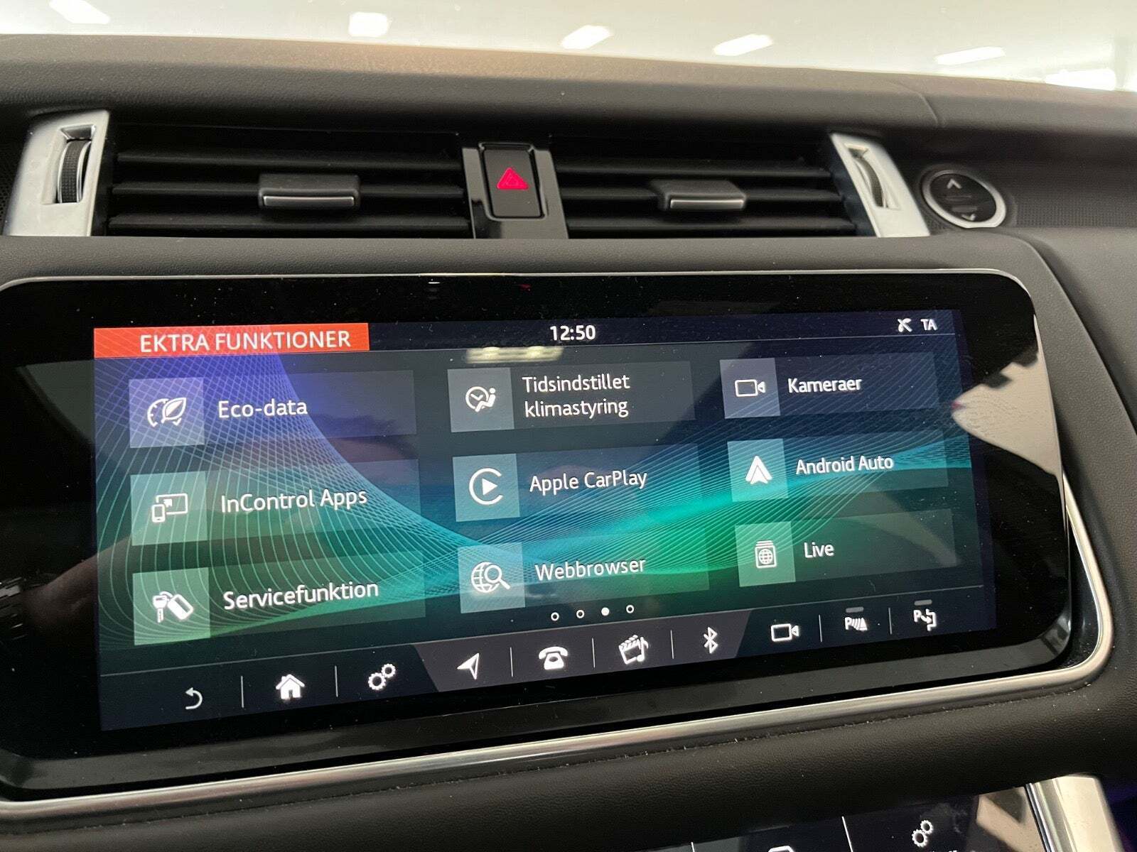 Hvid Land Rover Range Rover sport fra 2019