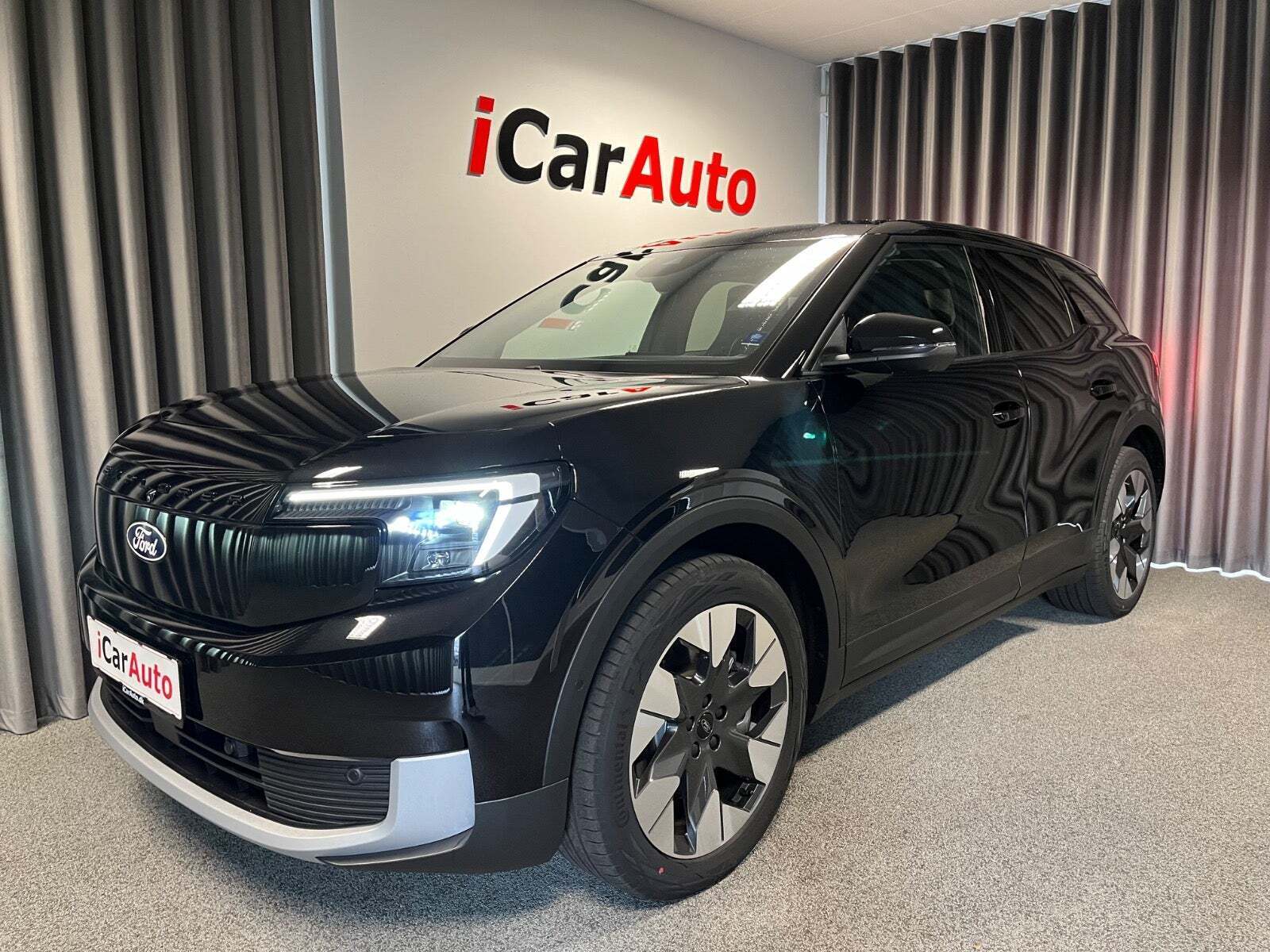 Ford Explorer 84 Premium Extended Range AWD