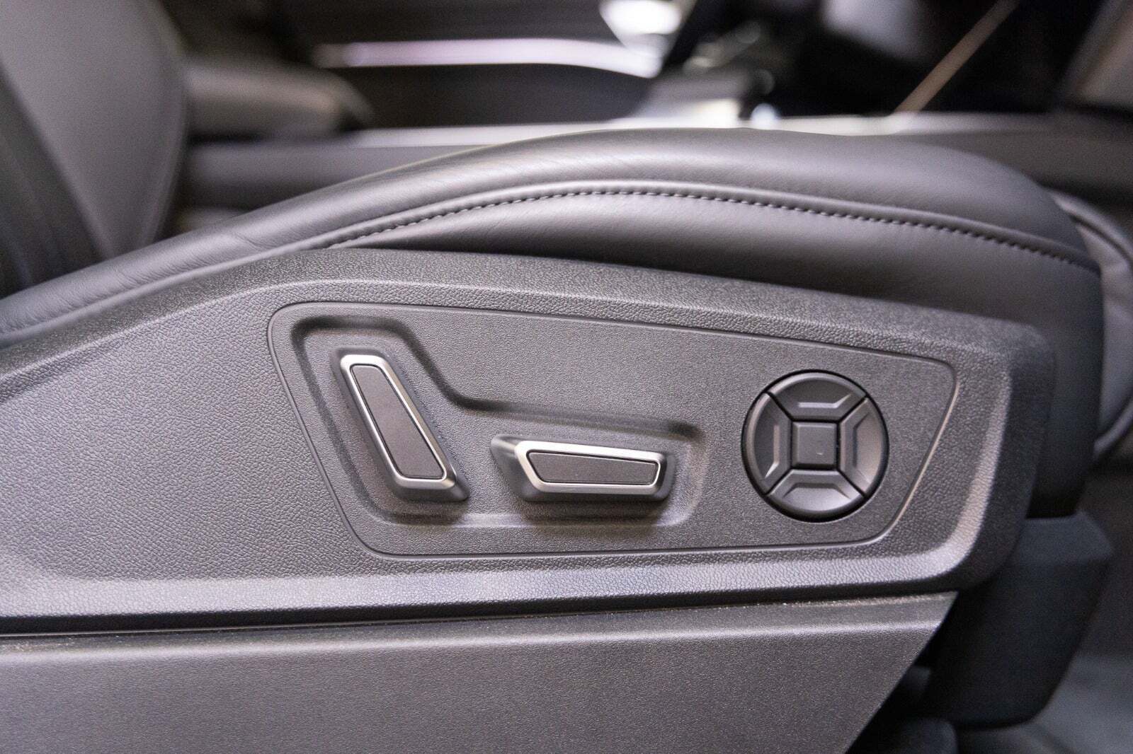 Sort Audi e-tron fra 2022