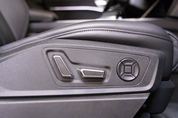 Sort Audi e-tron fra 2022