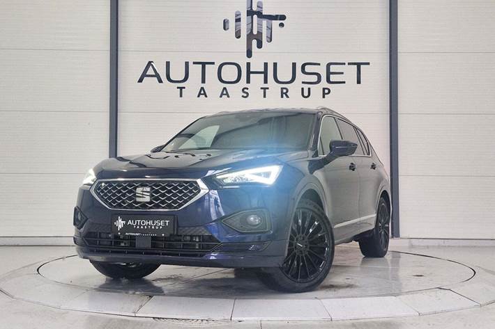 Blå Seat Tarraco fra 2020 set udefra