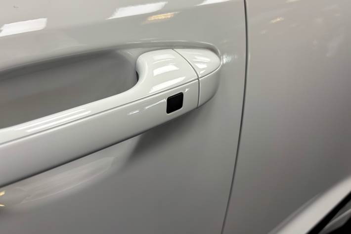 Hvid Kia Niro EV fra 2025