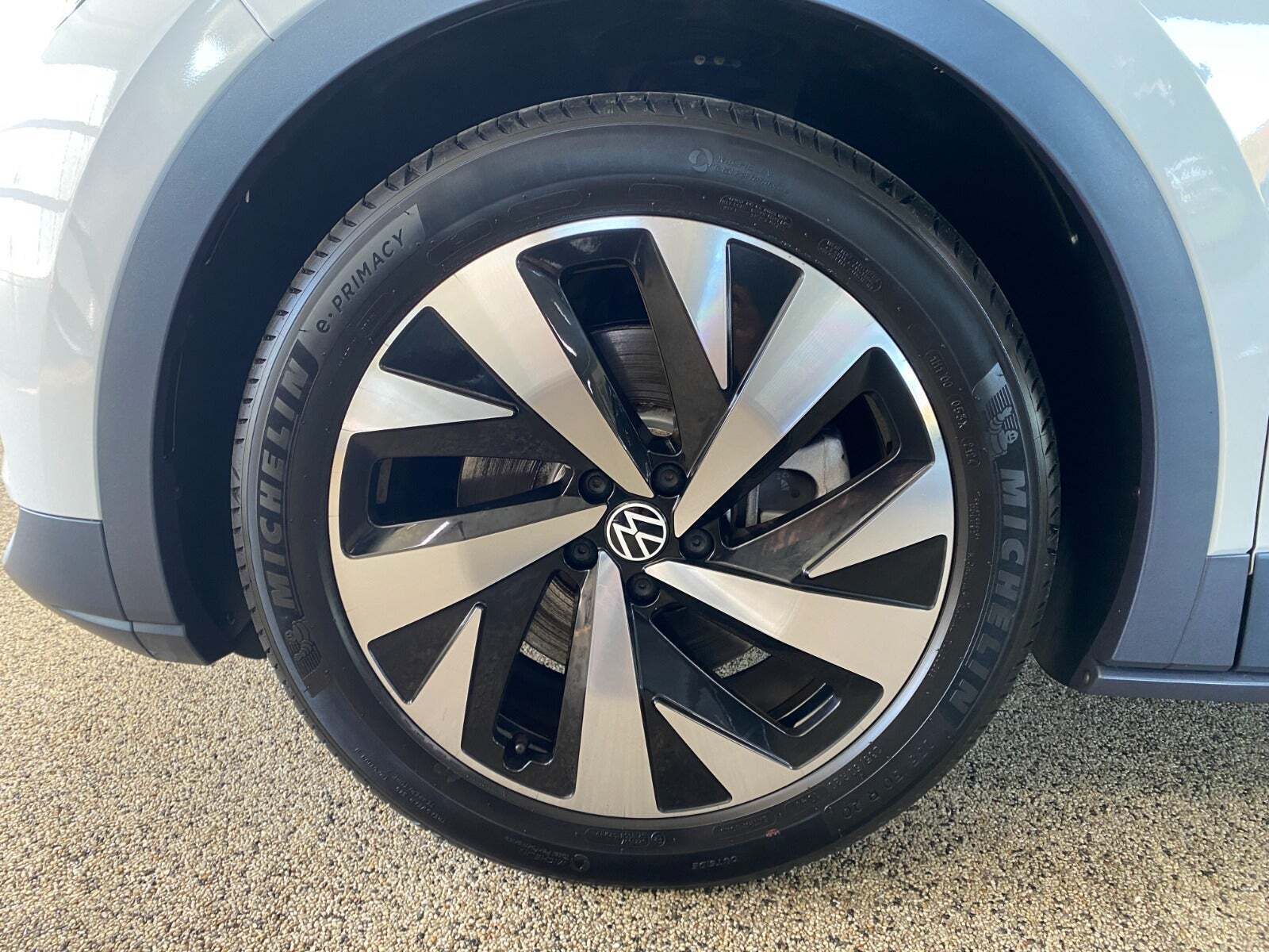 Hvid VW ID.4 fra 2021