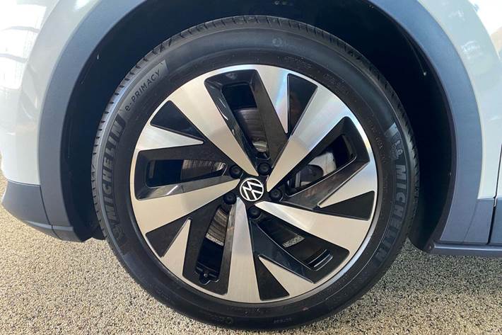 Hvid VW ID.4 fra 2021