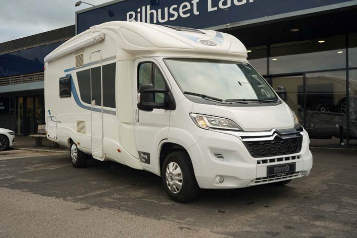 Hvid Citroën P.L.A. fra 2017 set udefra