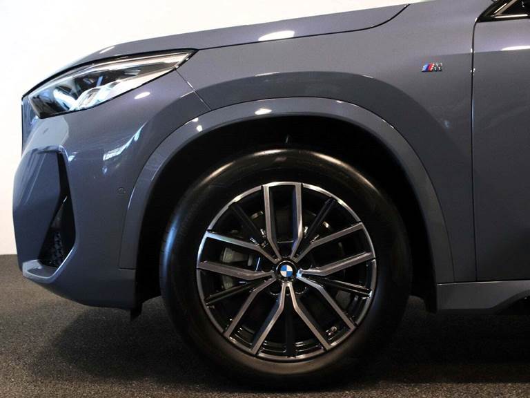 BMW iX1 xDrive30 M-Sport