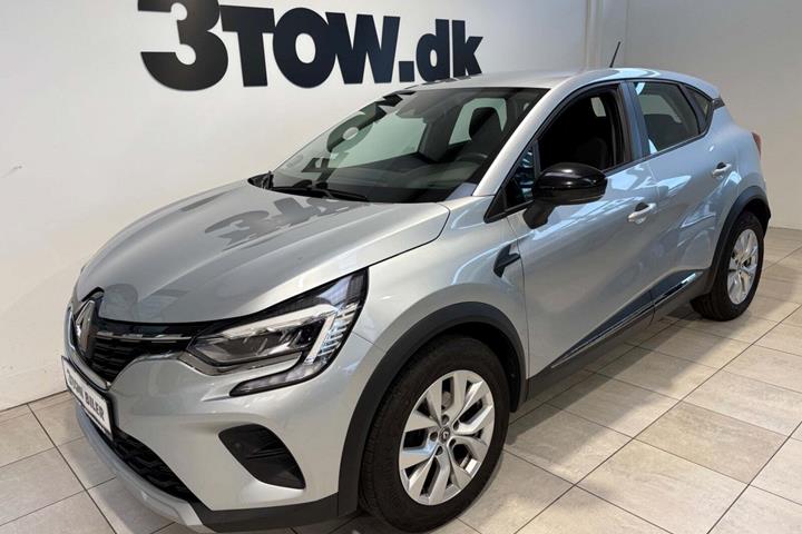 Sølv Renault Captur fra 2020 set udefra