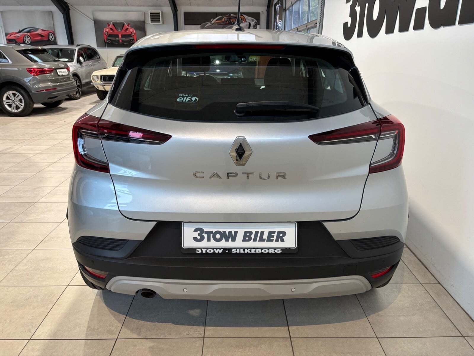 Sølv Renault Captur fra 2020