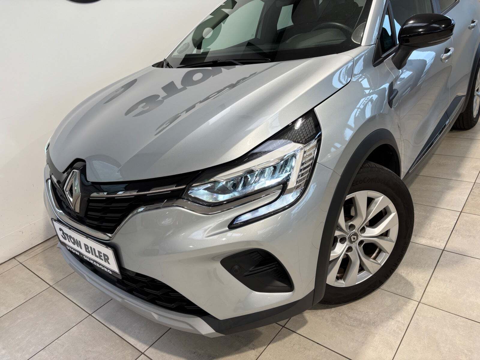 Sølv Renault Captur fra 2020