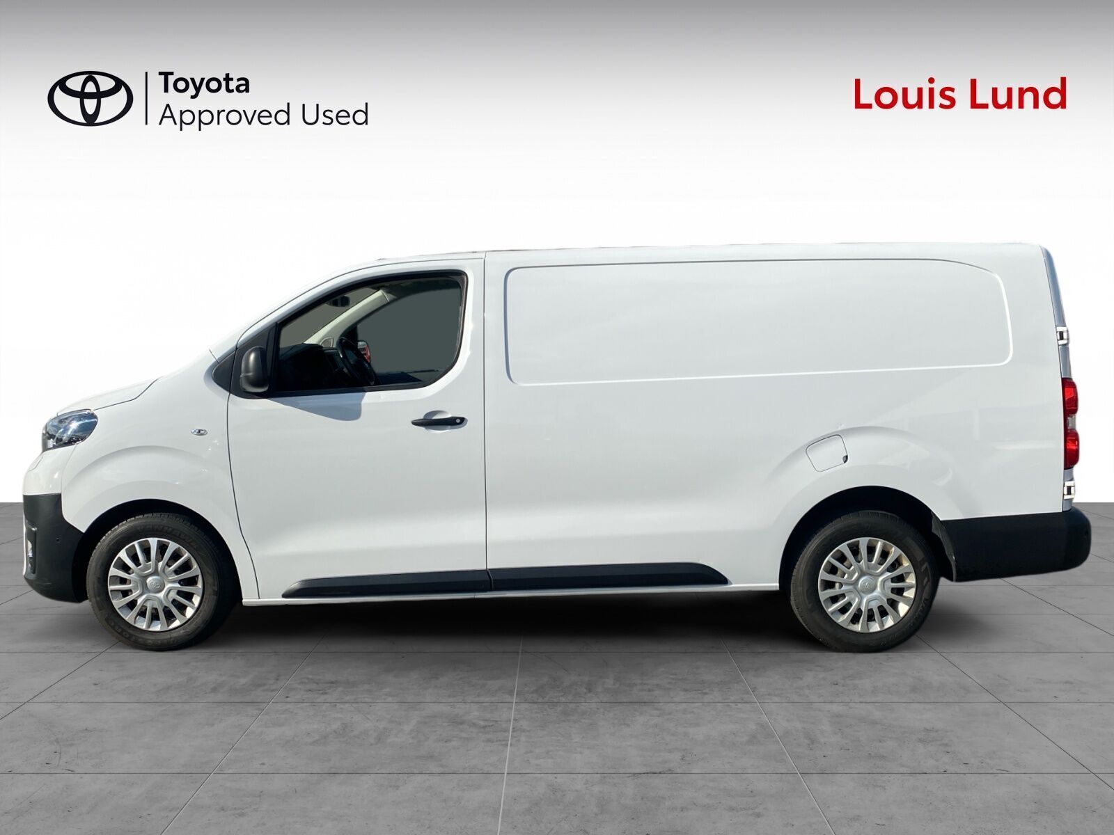 Hvid Toyota ProAce fra 2023