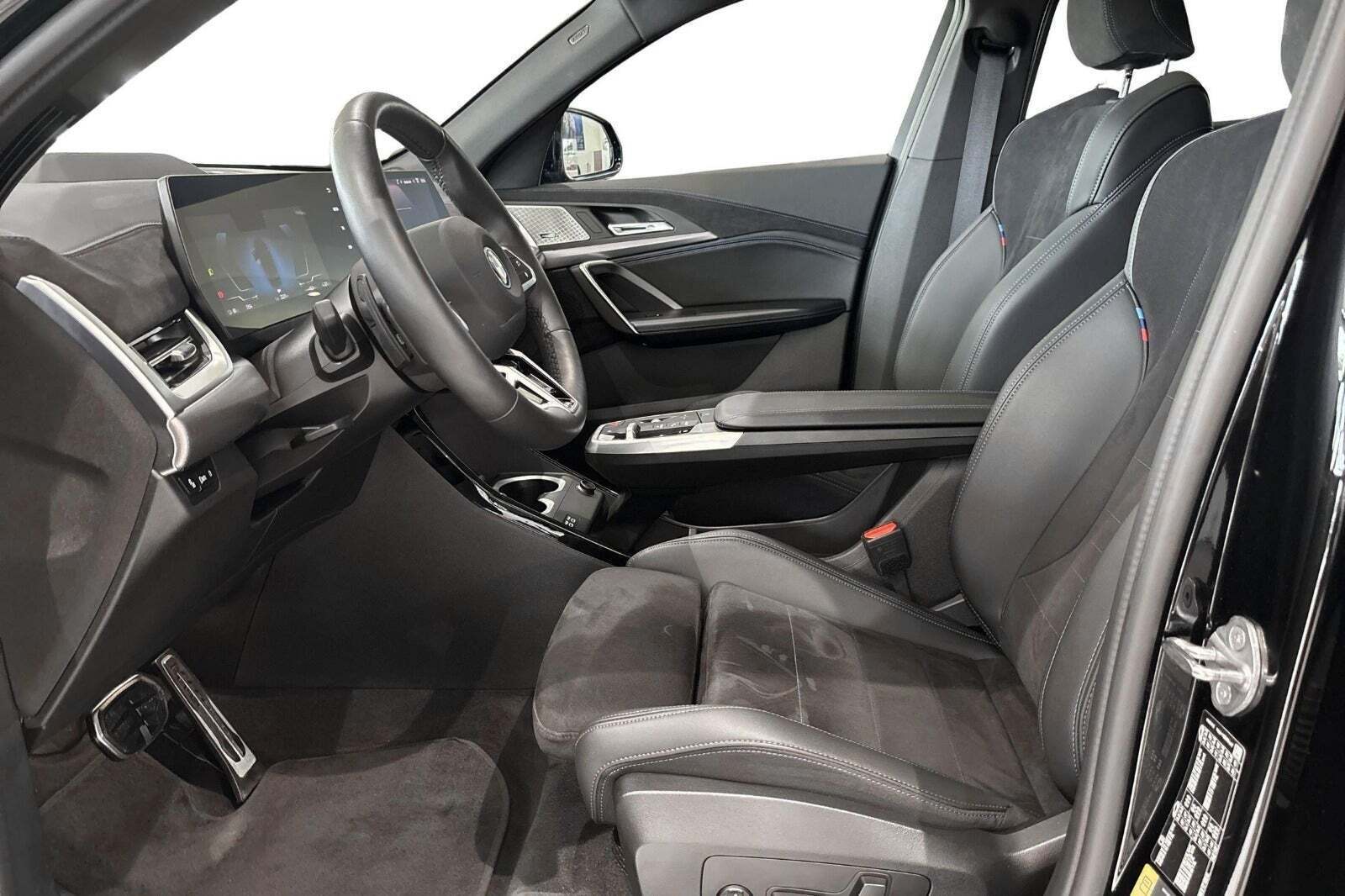 BMW iX2 eDrive20 Fully Charged