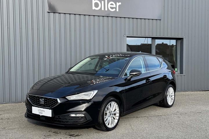 Sort Seat Leon fra 2020 set udefra