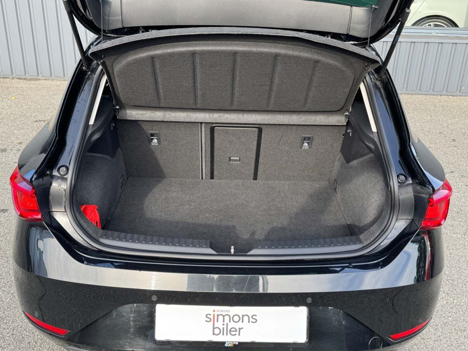 Sort Seat Leon fra 2020