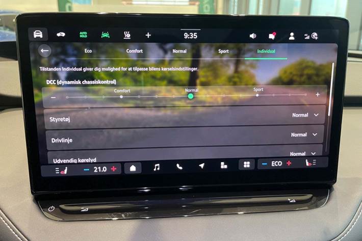 Blå Skoda Enyaq fra 2026