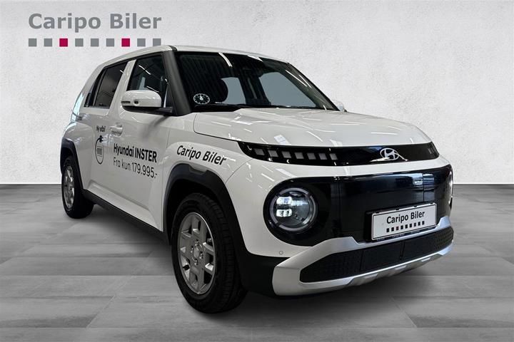 Hvid Hyundai Inster fra 2025 set udefra