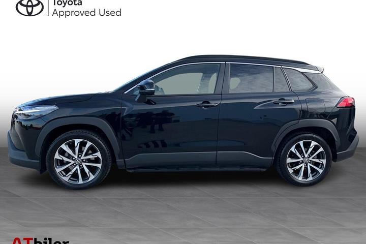 Sort Toyota Corolla Cross fra 2024