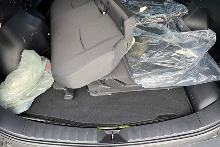 Sort Toyota Corolla Cross fra 2024 set indefra