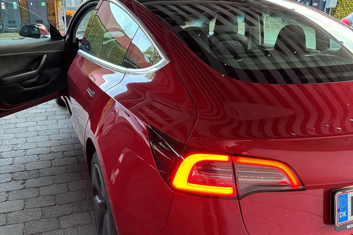 undefined Tesla Model 3 fra 2019