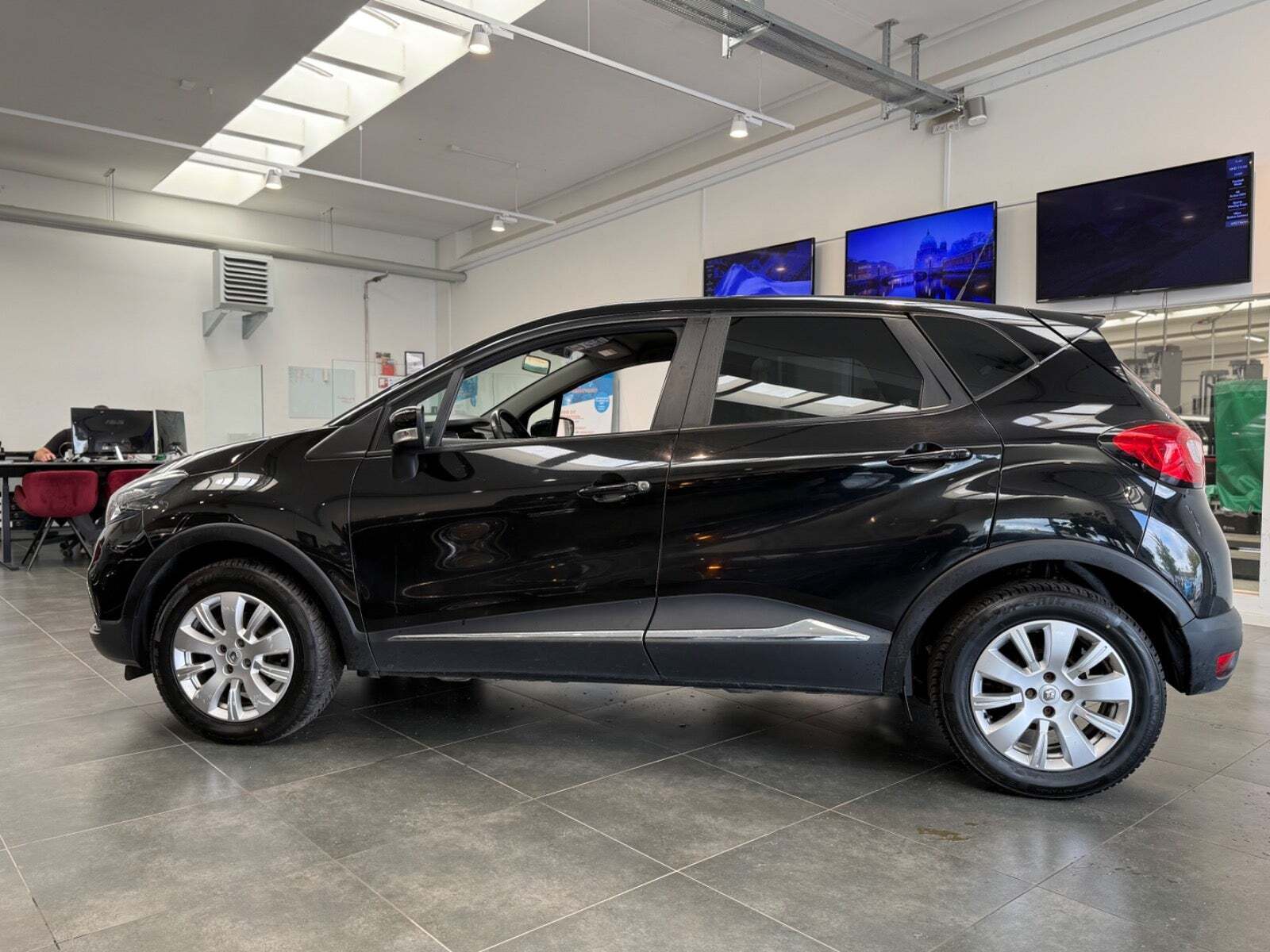 Sort Renault Captur fra 2014