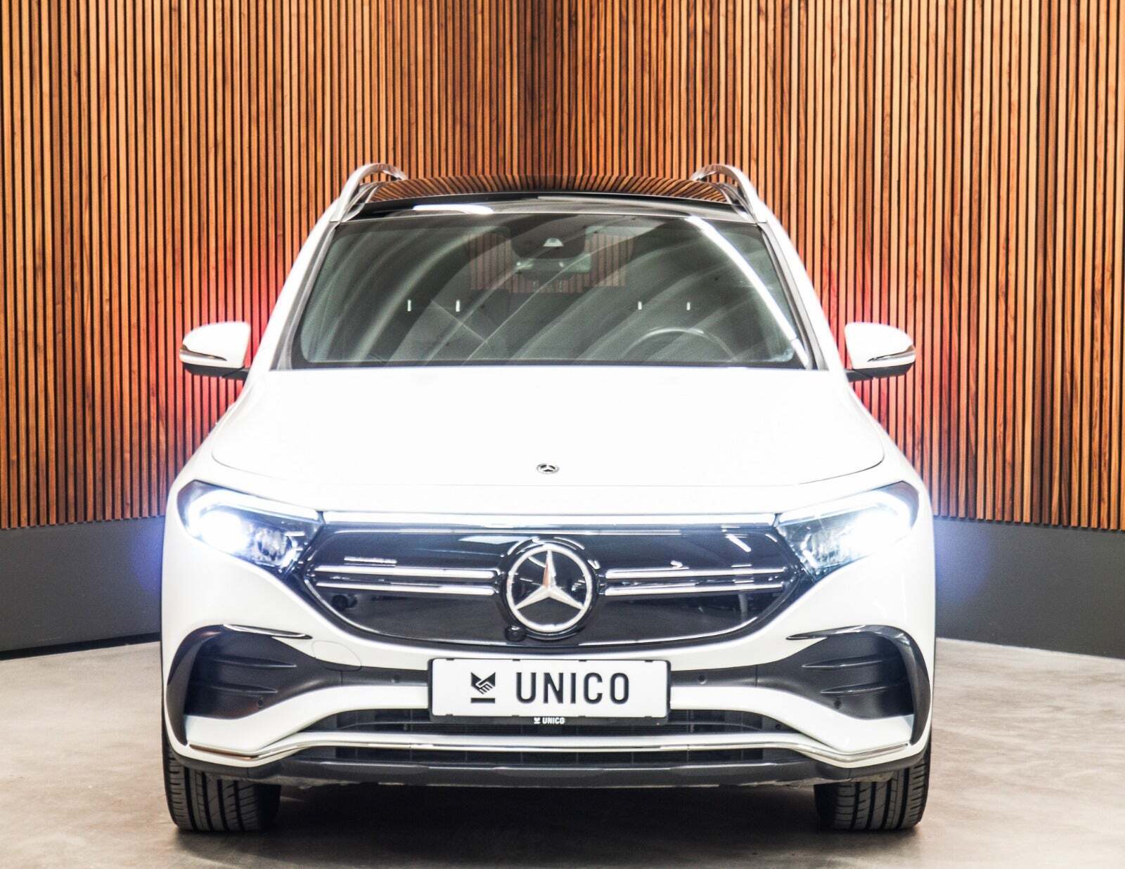 Mercedes EQB300 AMG Line 4Matic 7prs