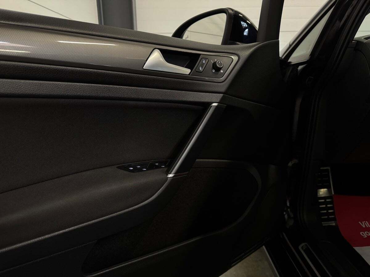 VW Golf VII 1,6 TDi 115 IQ.Drive Variant DSG