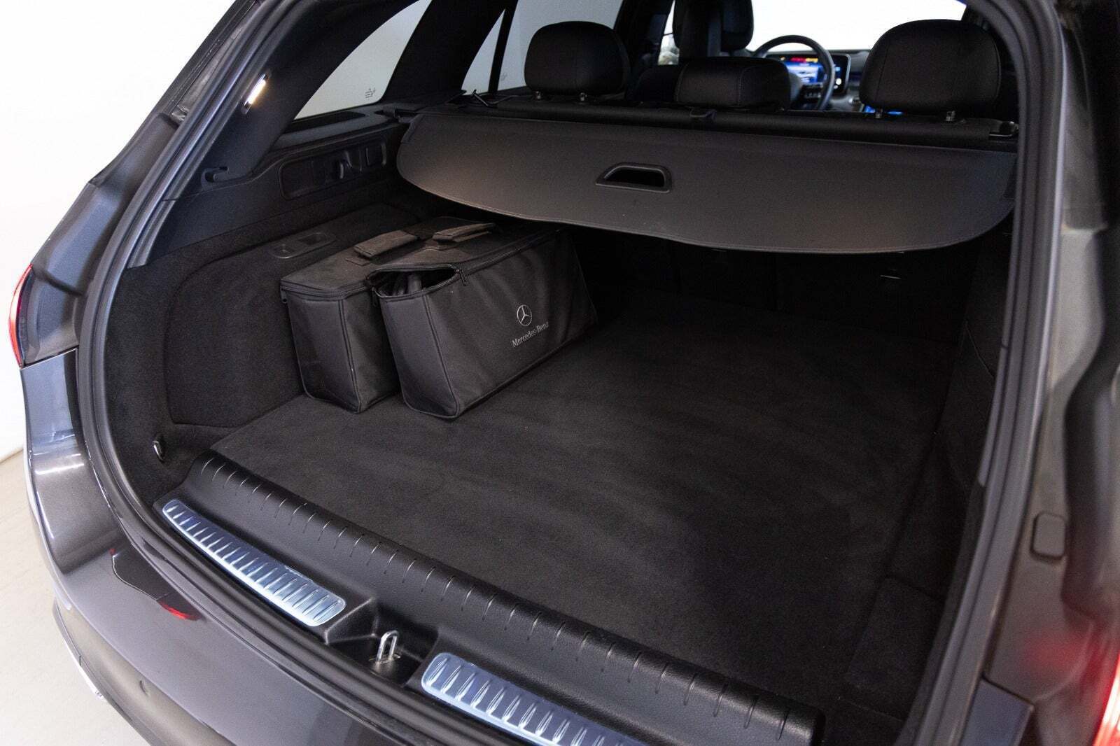 Mercedes C300 e 2,0 AMG Line stc. aut.