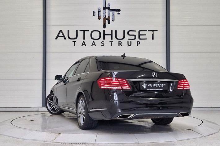 Sort Mercedes E220 fra 2014