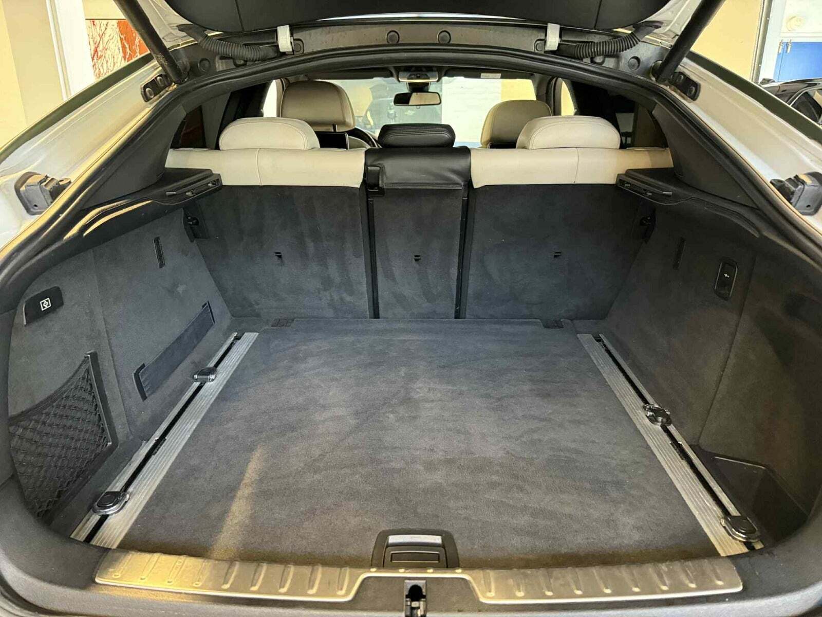 Grøn BMW X6 fra 2015