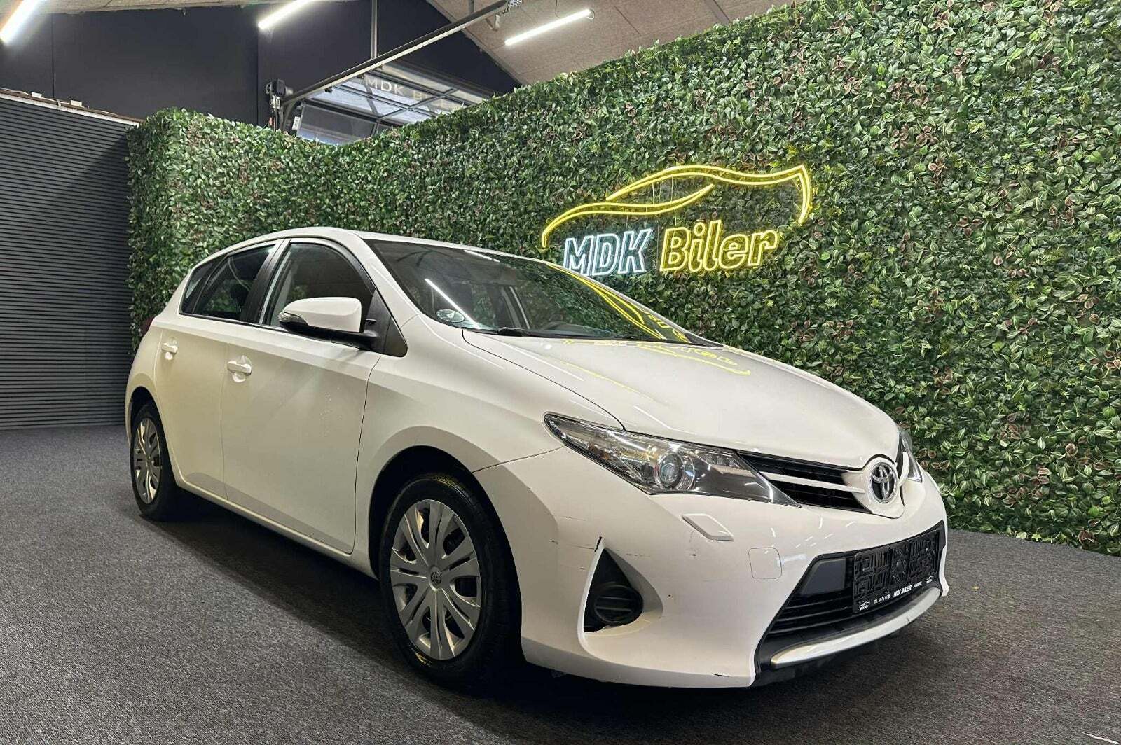Toyota Auris 1,3 VVT-i T1
