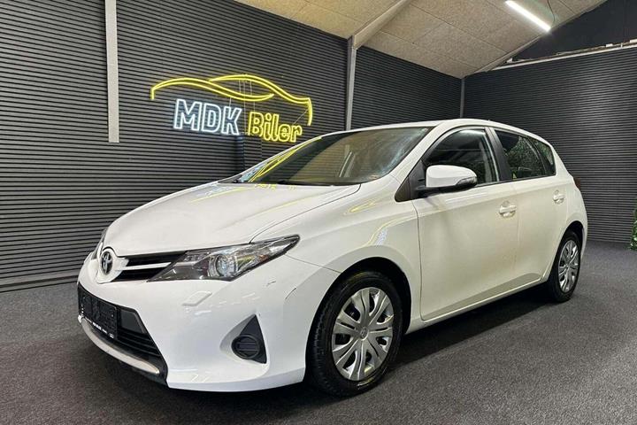 undefined Toyota Auris fra 2013